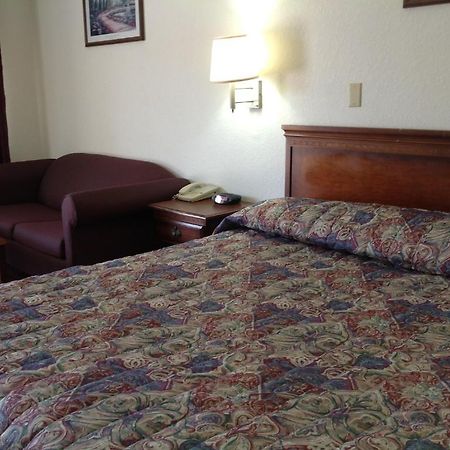 Budget Host Hempstead Inn Brookhollow/Energy Corridor Houston Buitenkant foto